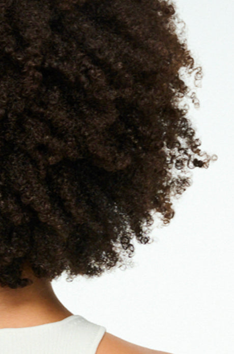 <medium style="color: white;">APRÈS